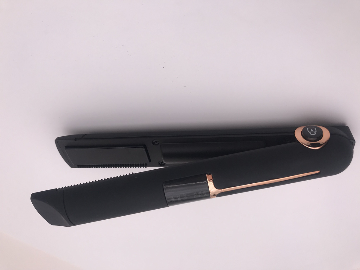 Wholesale factory LED mobile power supply quickly heats temperature memory hair rechargeable straightener hair flat Iron 