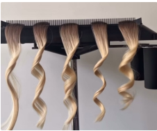  This mini hair straightener from our company can do both straightening and curling in one go. 